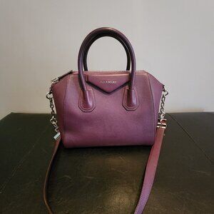 Givenchy  Sugar Goatskin Small Antigona Dark Purple